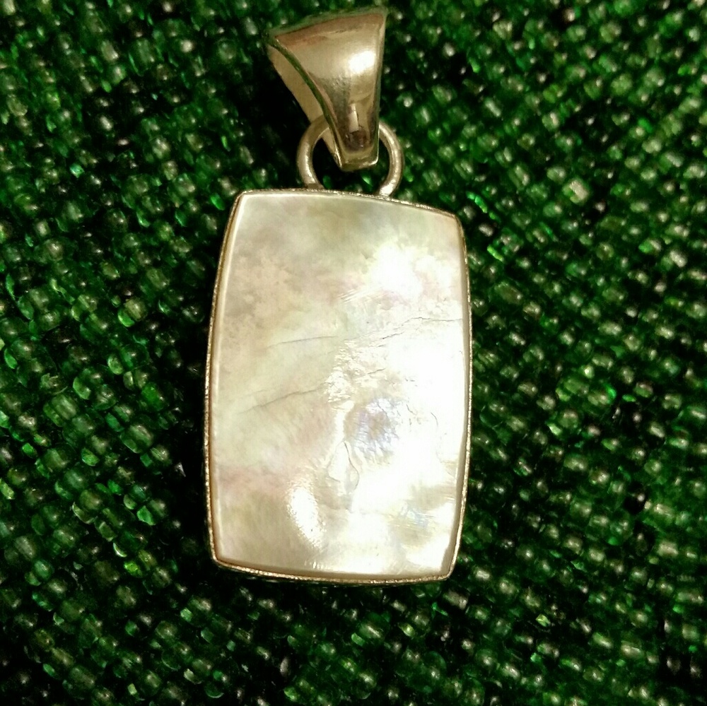 .925 Silver Rectanglular Mother of Pearl Pendant